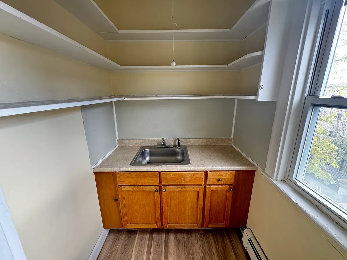 Building Photo - 79 Merriam St #3