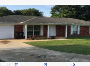 18960 Dalewood Cir, Robertsdale, AL 36567