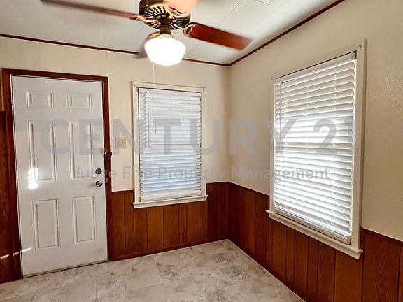 3rd image of 1319 N Clay St