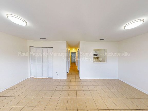 2nd image of 1010 Bronson St APT 12