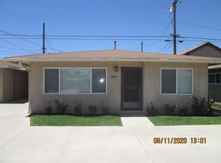 181 Santa Isabel Ave, Costa Mesa, CA 92627