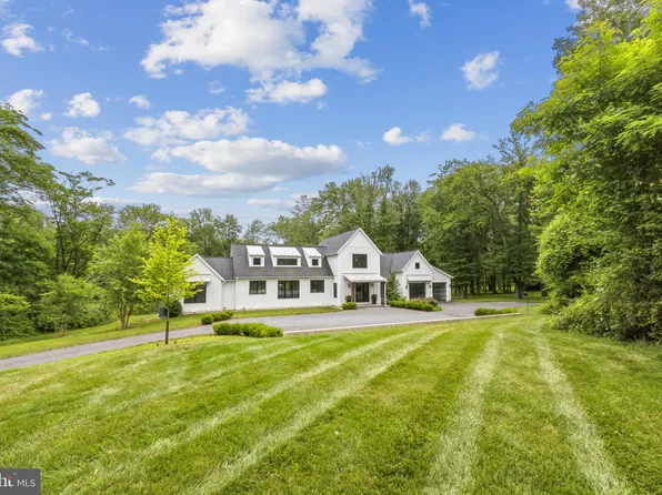 1130 N Middletown Rd, Media, PA 19063