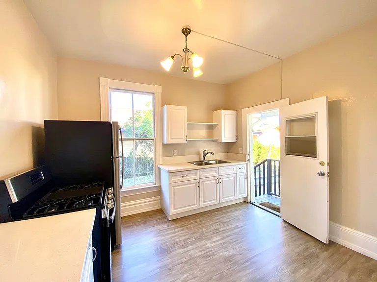 224 E Figueroa St #226 — Photo 7