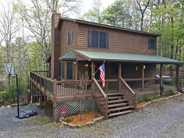 12 Summer Dr, Morganton, GA 30560