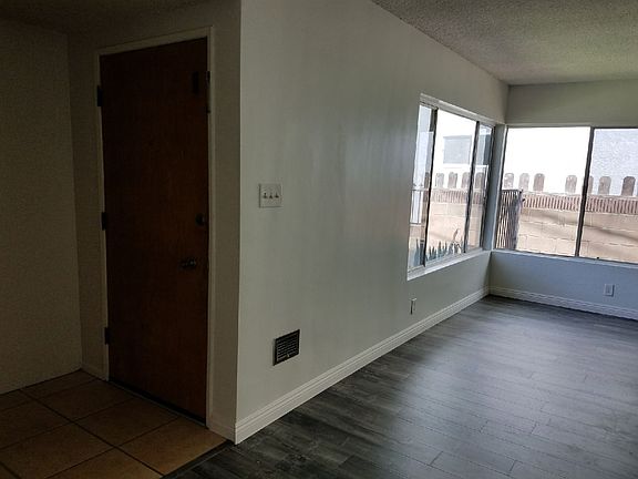 3rd image of 4138 W 129th St