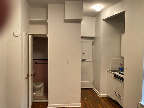 5th image of 160 Mott St #1C