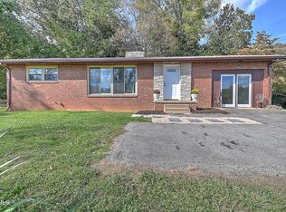 1204 W Carters Valley Rd, Kingsport, TN 37660