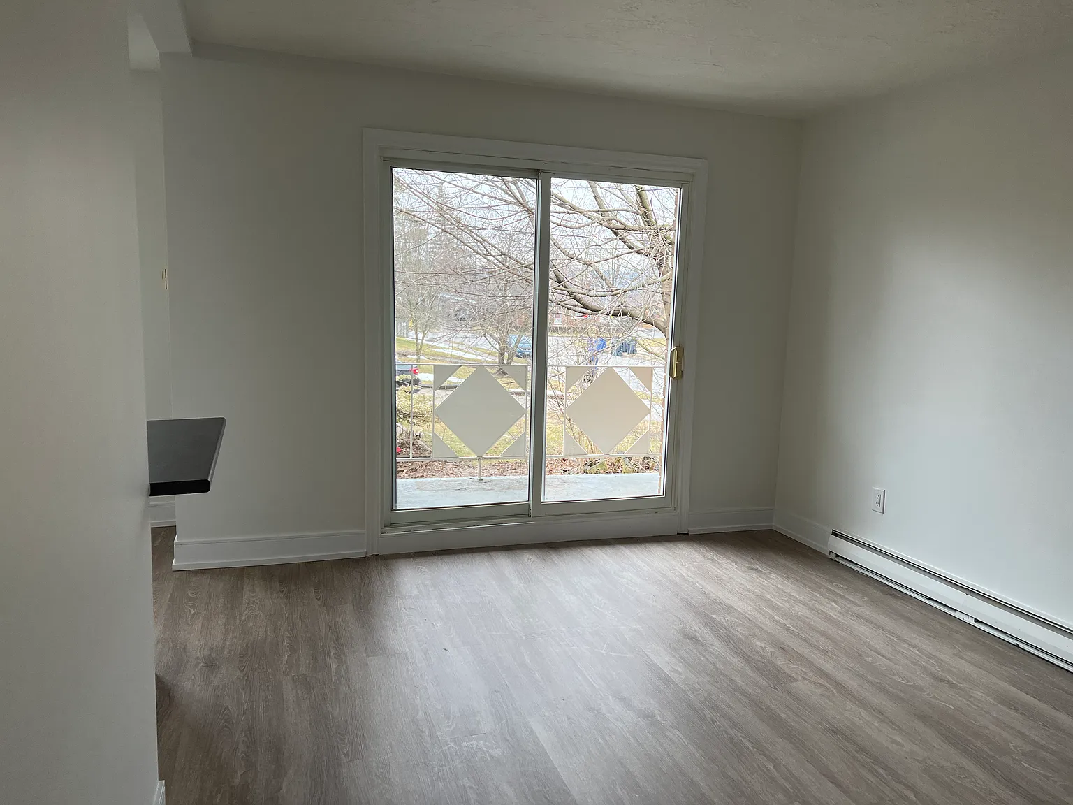 61 Ballantyne Avenue Cambridge — Photo 2