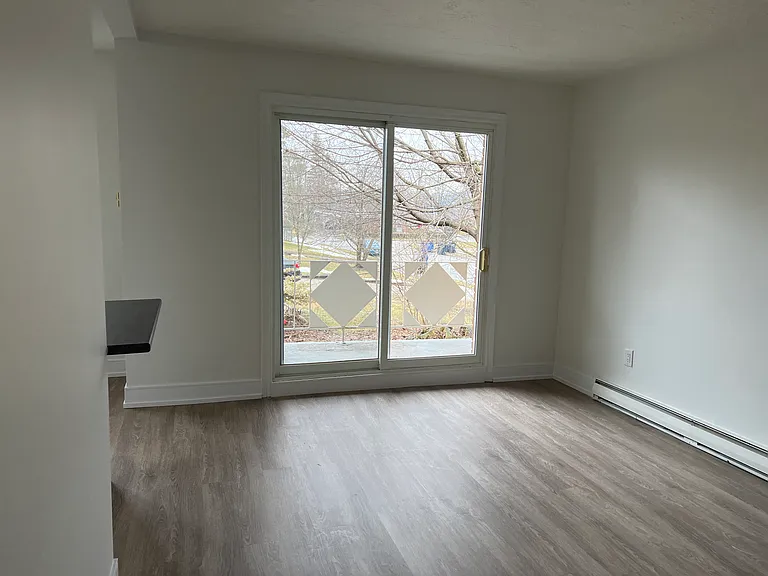 61 Ballantyne Ave #12.5 — Photo 5