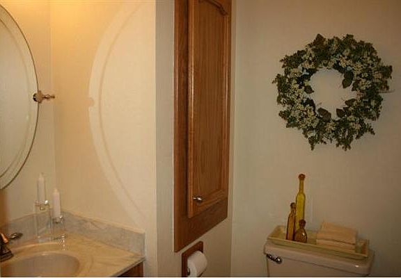 5th image of 2885 Ross Dr