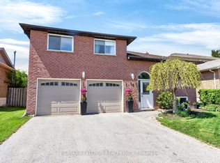 18 Castille Cres, Georgina, ON L4P 3L4