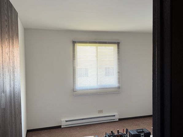 1705 Nelson Rd APT 12, New Lenox, IL 60451