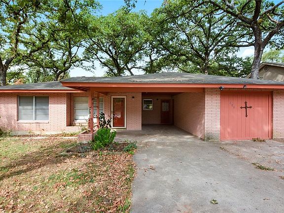 3rd image of 409 Calhoun Dr