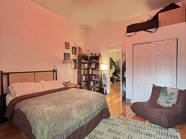 628 Willoughby Ave #2 — Photo 14