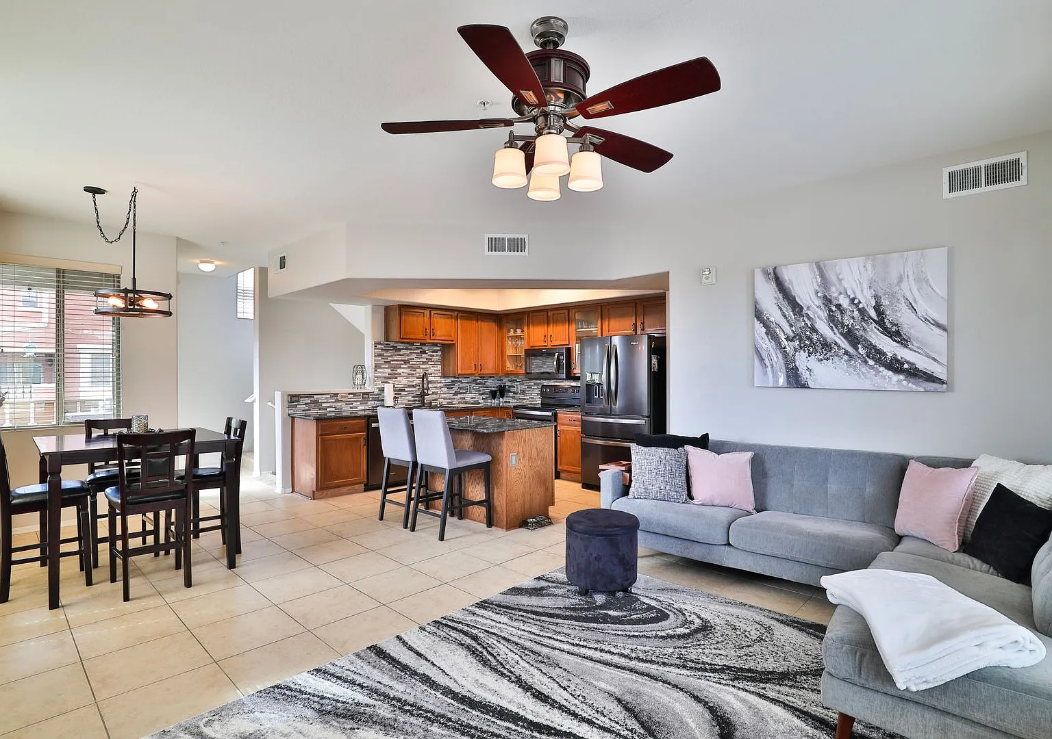 Furnished 2 bed / 2.5 bath Gilbert Condo in Gated Community w/ 2 pools. — Photo 3