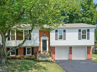 8114 Viola St, Springfield, VA 22152