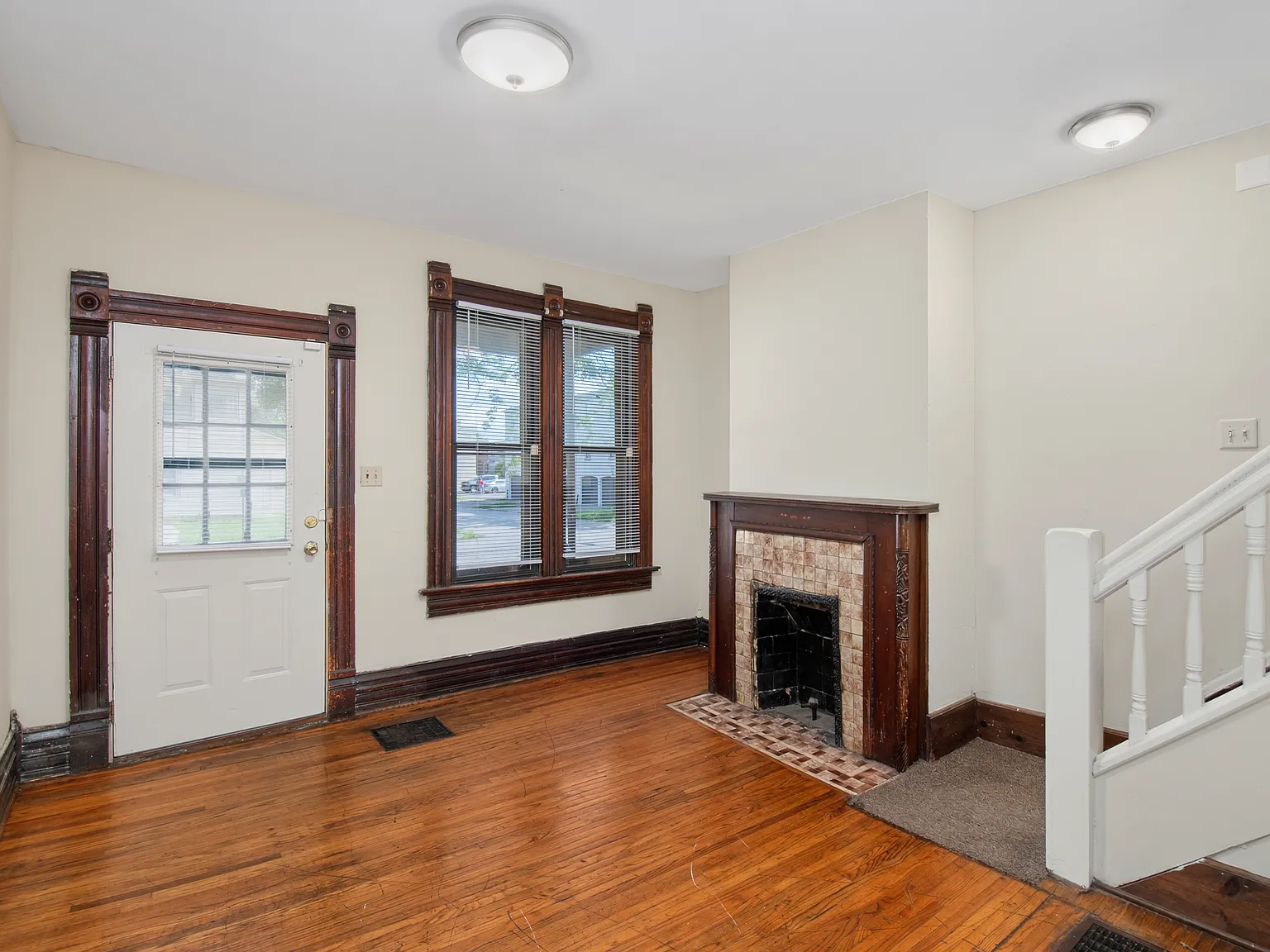 5 bed, 1782 sqft, $2,900 — Photo 4