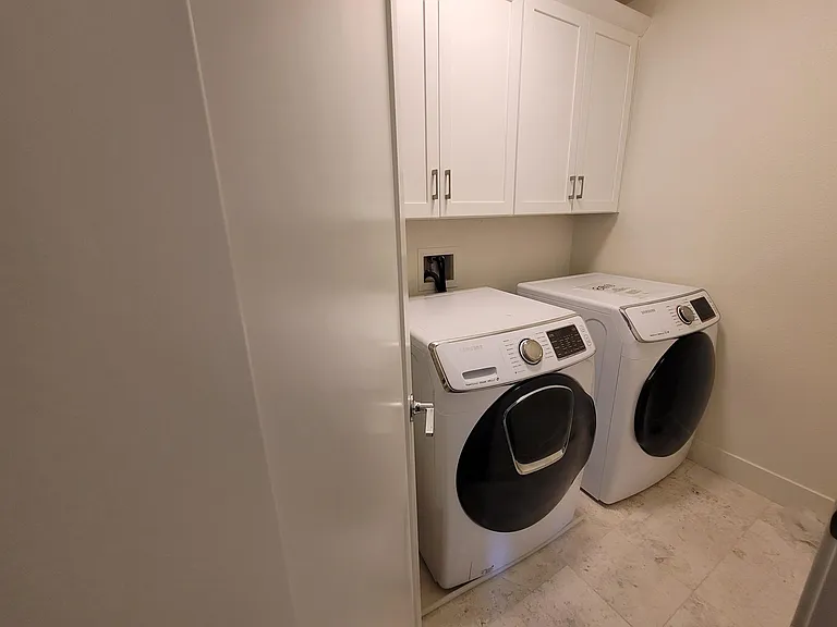 8564 Cabana Way — Photo 26