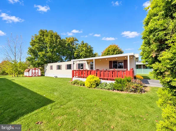 92 Walker Ave, Gettysburg, PA 17325