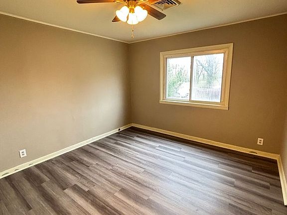 5th image of 822 W Hill St #261