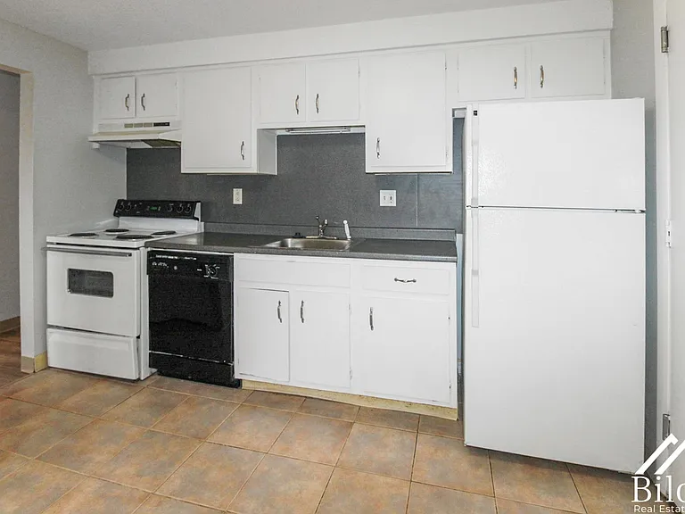 Hillside Terrace Apartments — Photo 149