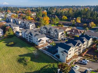 14633 NE Rose Pkwy #6-101, Portland, OR 97230