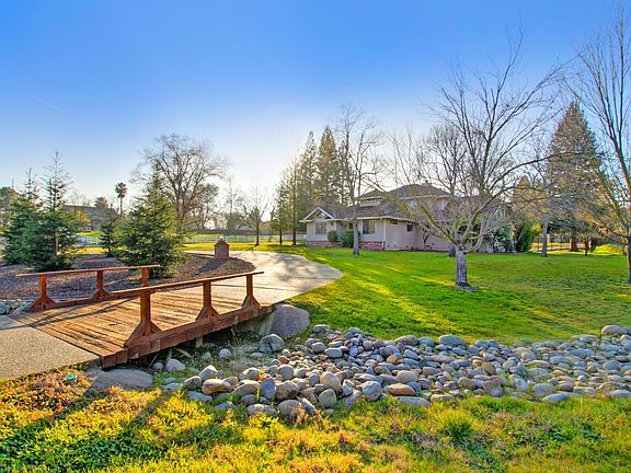 3rd image of 8001 N Indian Creek Dr