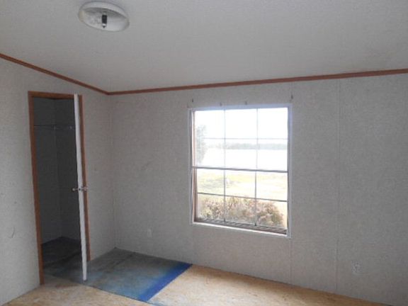 5th image of 105 Water Oak Dr