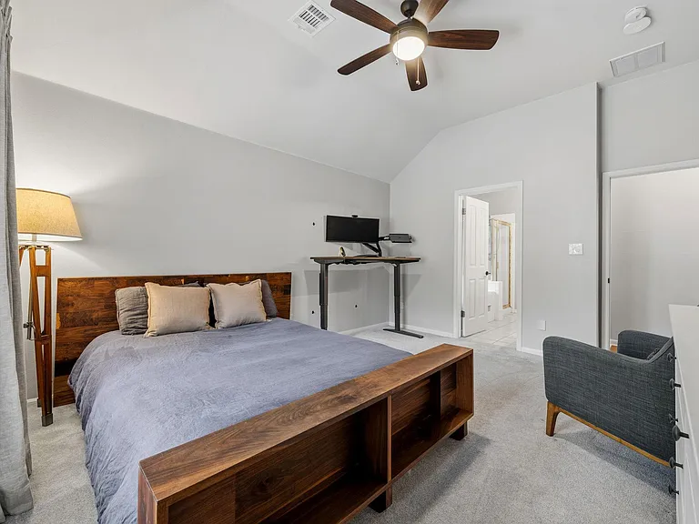 6816 Beatty Dr — Photo 23