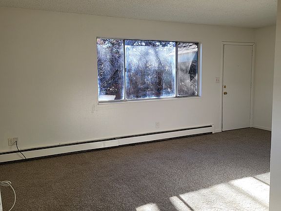 4th image of 2927 Glen Dale Dr APT 2