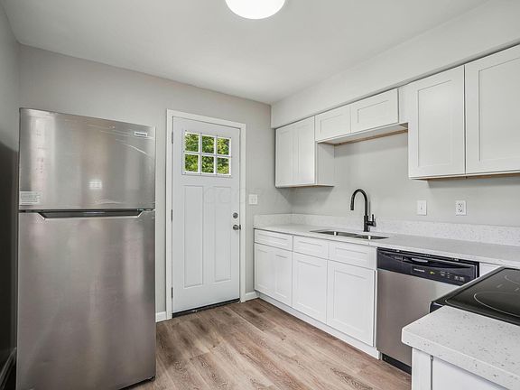 5th image of 2277 Velma Ave
