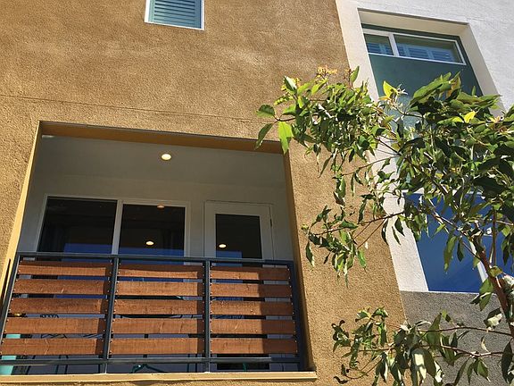 Side Balcony