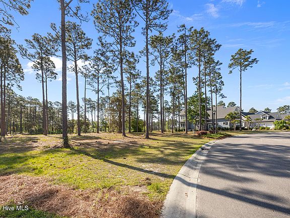 4th image of 571 Morely Cir SW #40