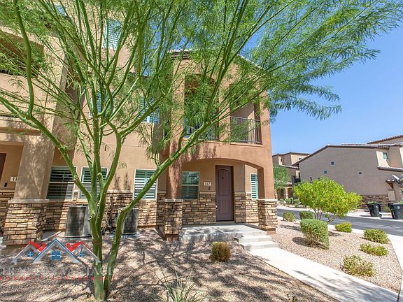 3rd image of 2821 S Skyline Dr Unit 112