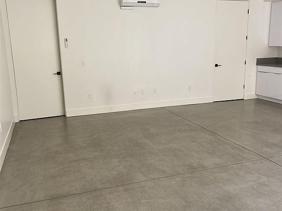4th image of 4516 Utah St Unit 1
