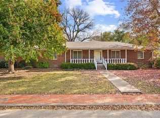 301 S Spring St, Caney, KS 67333