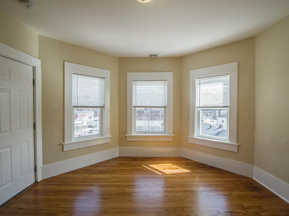 23 Wilson St #3