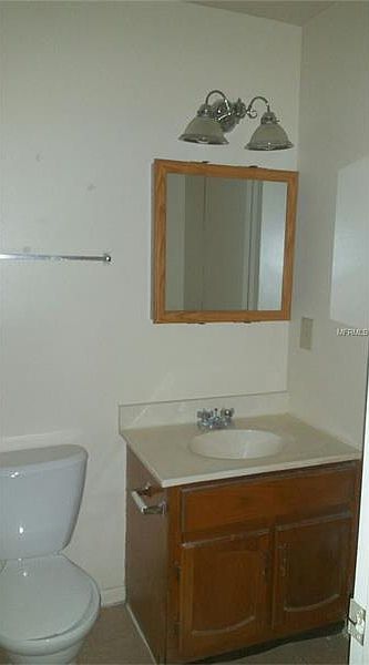 2nd image of 1107 Laurel Oaks Ct
