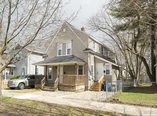 904 Kalamazoo Ave SE, Grand Rapids, MI