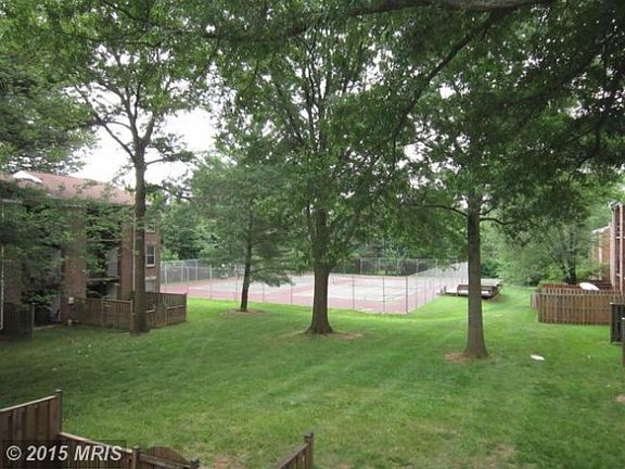 5th image of 880 Quince Orchard Blvd #10