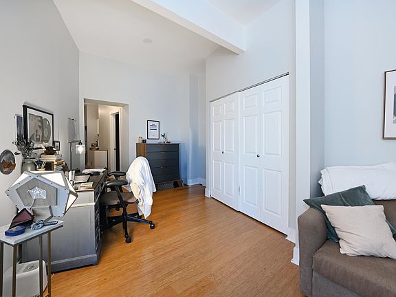 5th image of 193 Ogden Ave APT 2D