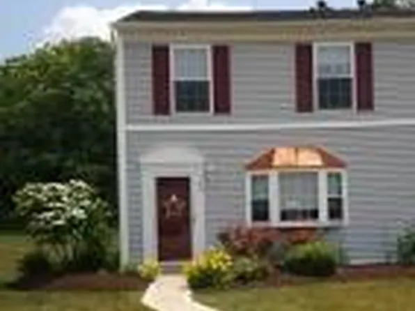 127 Patriot Cir, Mountain Top, PA 18707