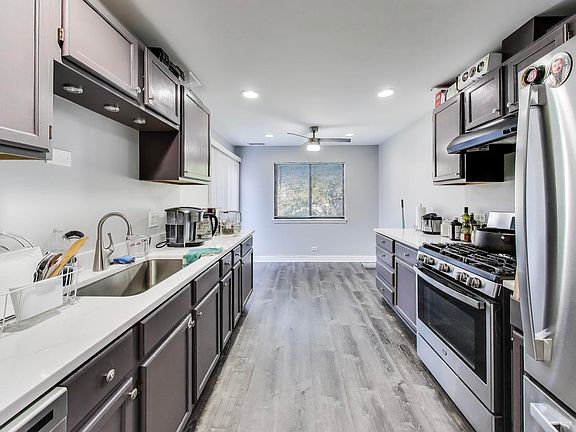 3rd image of 236 Deerpath Ct Unit A2