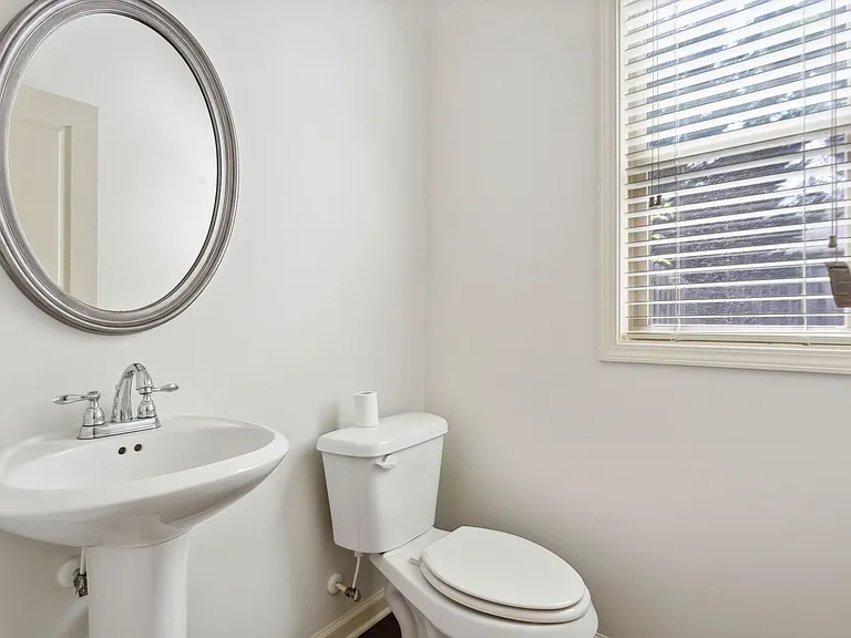 655 Township Cir — Photo 12