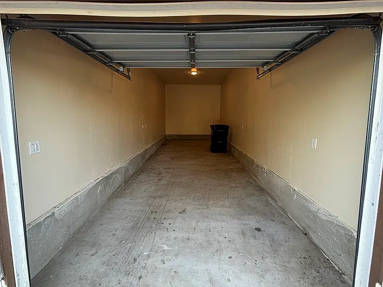 3910 Halldale Ave — Photo 24