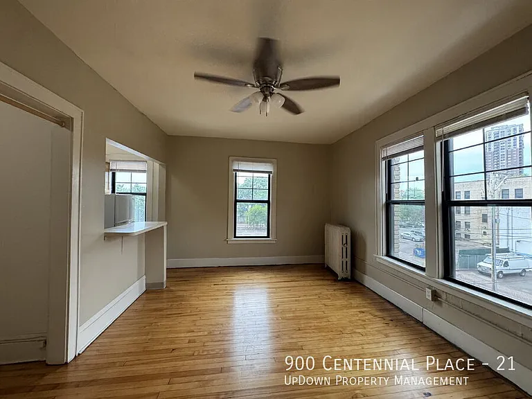 900 Centennial Pl #21 — Photo 4