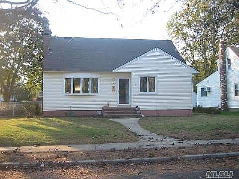 1st image of 2386 Woodland Ave