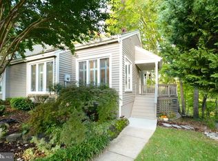 15516 Royal Crescent Ct, Dumfries, VA 22025