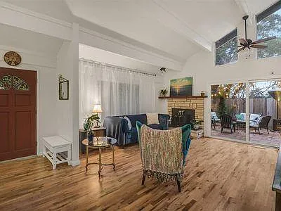 Main living area vaulted ceilings