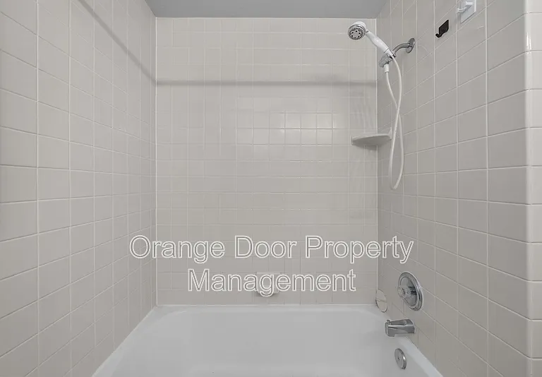 712 127th St S #1 — Photo 15